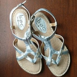 B. O. C. Silver w Gold Detail Summer Sandals